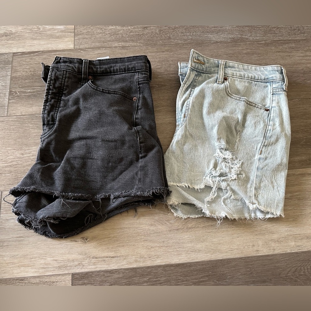 Old Navy Women’s Denim Shorts Bundle - Size 14